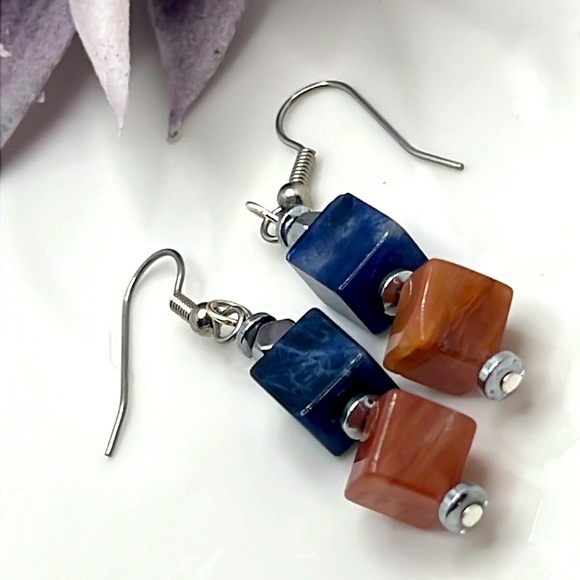 Carnelian, Hematite, & Lapis Earrings. - Picture 3 of 3